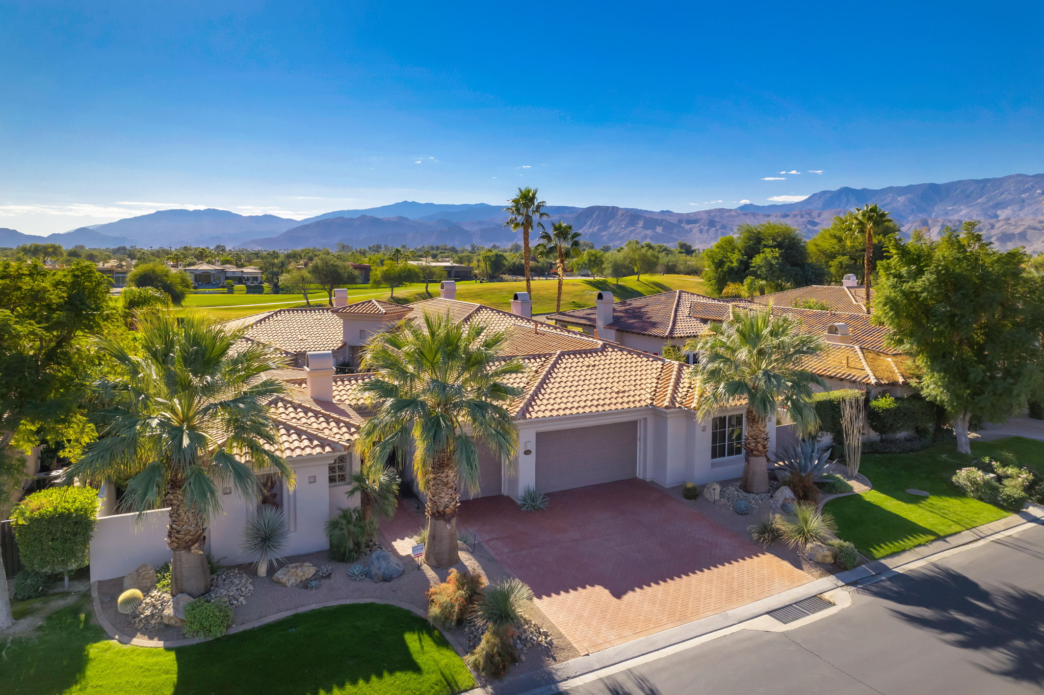 290 Loch Lomond Rd, Rancho Mirage, CA 92270, USA Photo 4