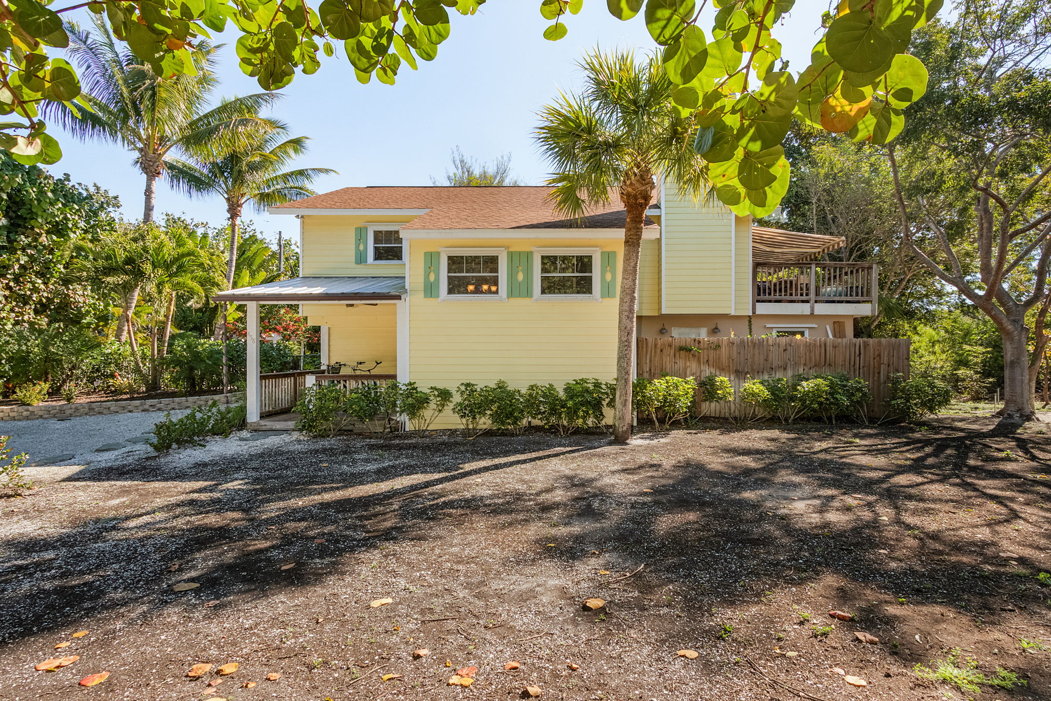 458 Casa Ybel Rd, Sanibel, FL 33957, US Photo 2