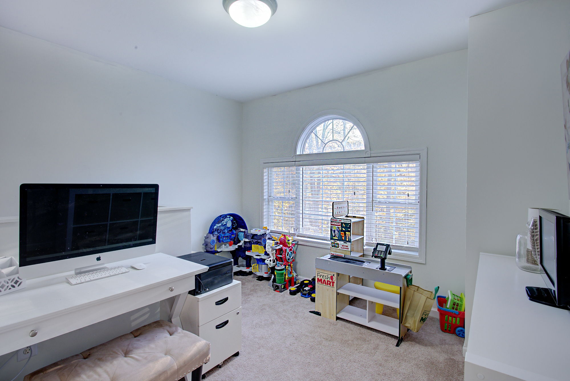 8747 Davenport Rd, Gloucester, VA 23061 Creative Chameleon Media