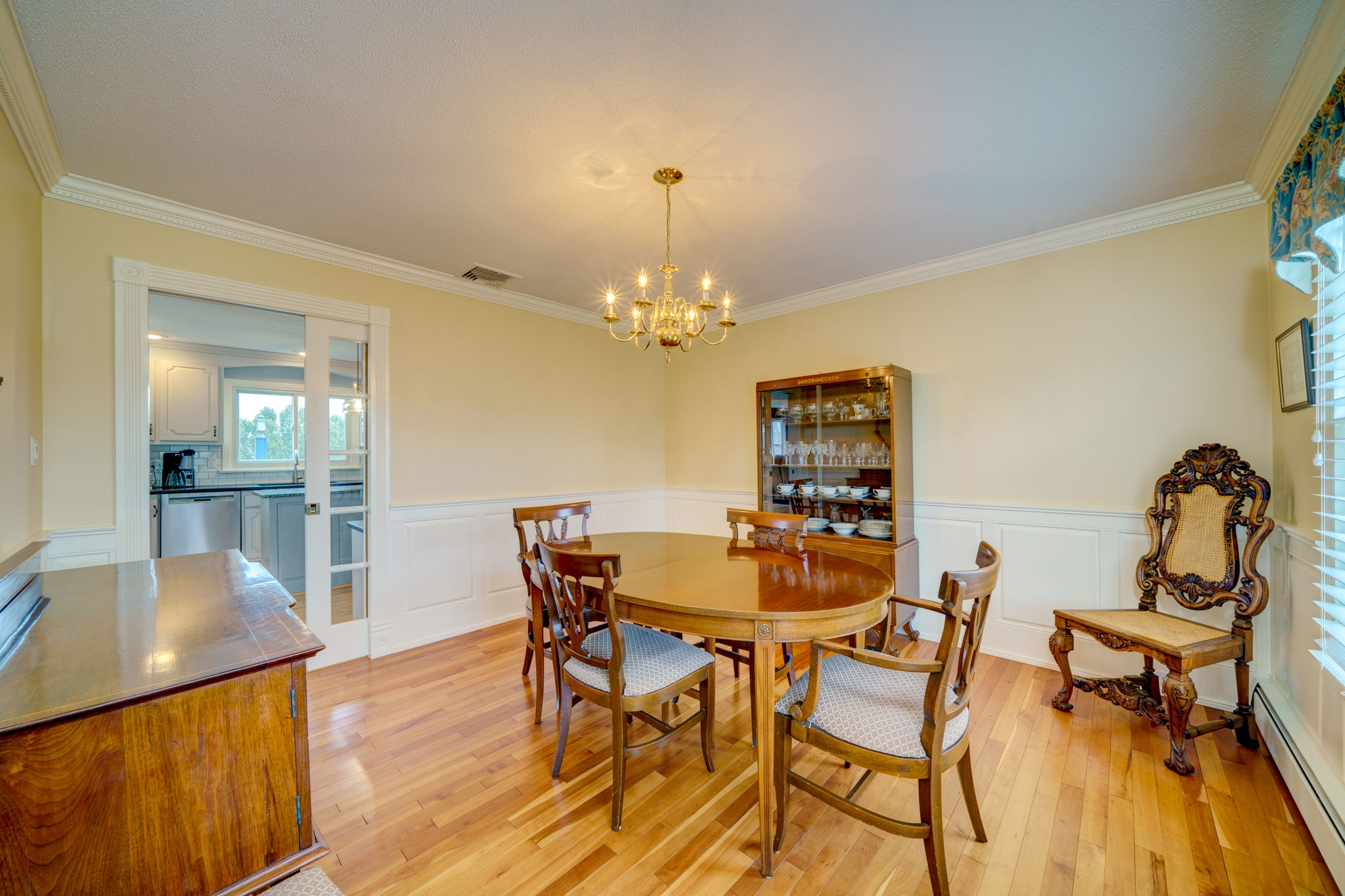 570 Hill St, Bristol, CT 06010, US Photo 38