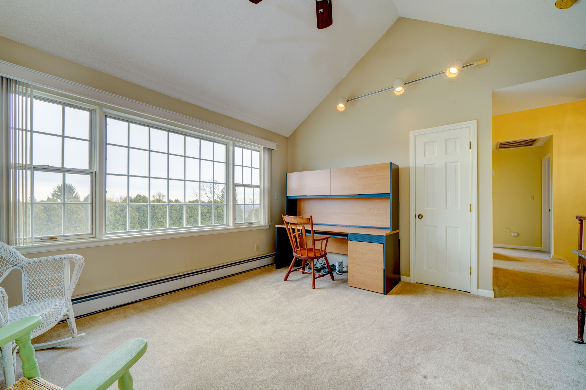 570 Hill St, Bristol, CT 06010, US Photo 25