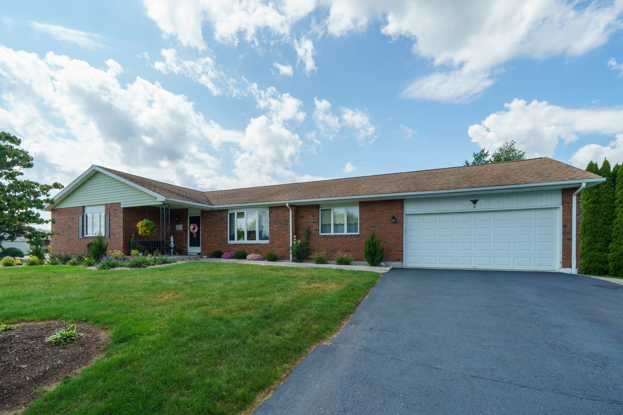 9 Angela Dr, Wethersfield, CT 06109, USA Photo 19