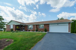 9 Angela Dr, Wethersfield, CT 06109, USA Photo 18