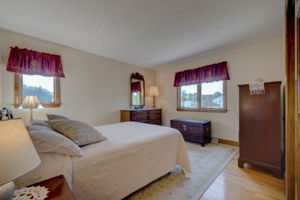 9 Angela Dr, Wethersfield, CT 06109, USA Photo 24