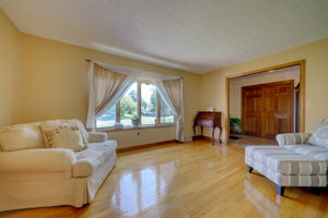 9 Angela Dr, Wethersfield, CT 06109, USA Photo 40