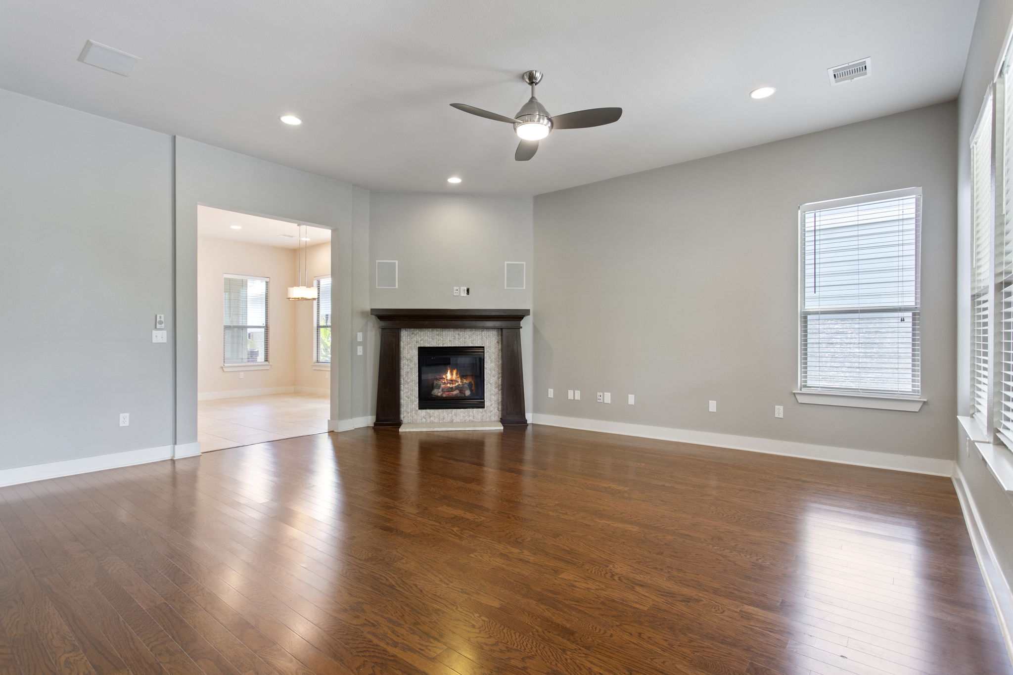 4025 Mendez St, Austin, TX 78723, USA Photo 8