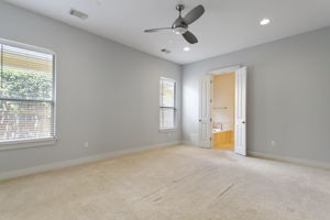 4025 Mendez St, Austin, TX 78723, USA Photo 14