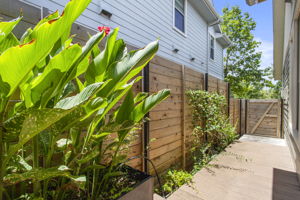 4025 Mendez St, Austin, TX 78723, USA Photo 31