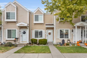 582 W 1950 N, Centerville, UT 84014, USA Photo 0