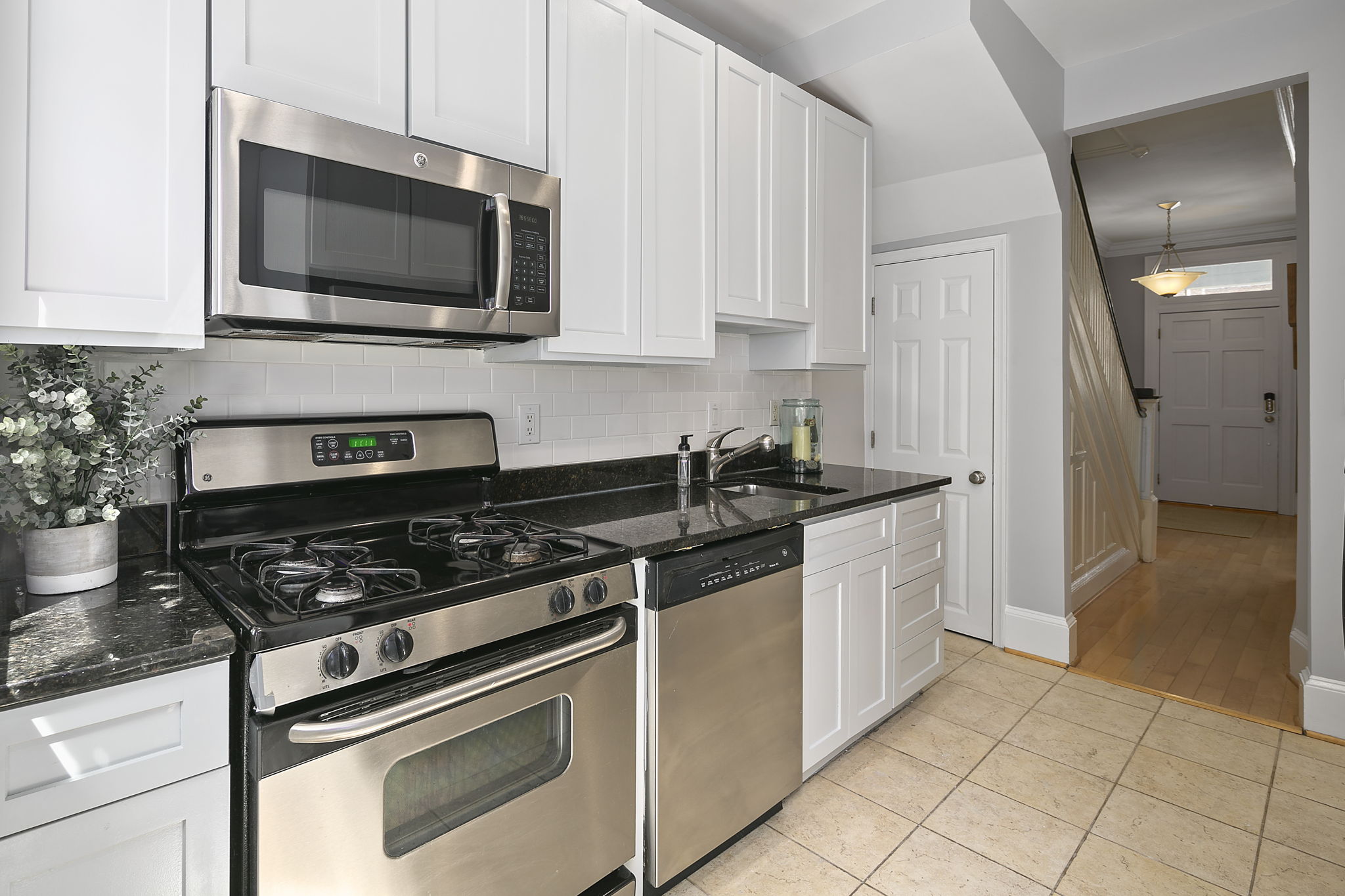 442 Manor Pl NW, Washington, DC 20010, US Photo 24