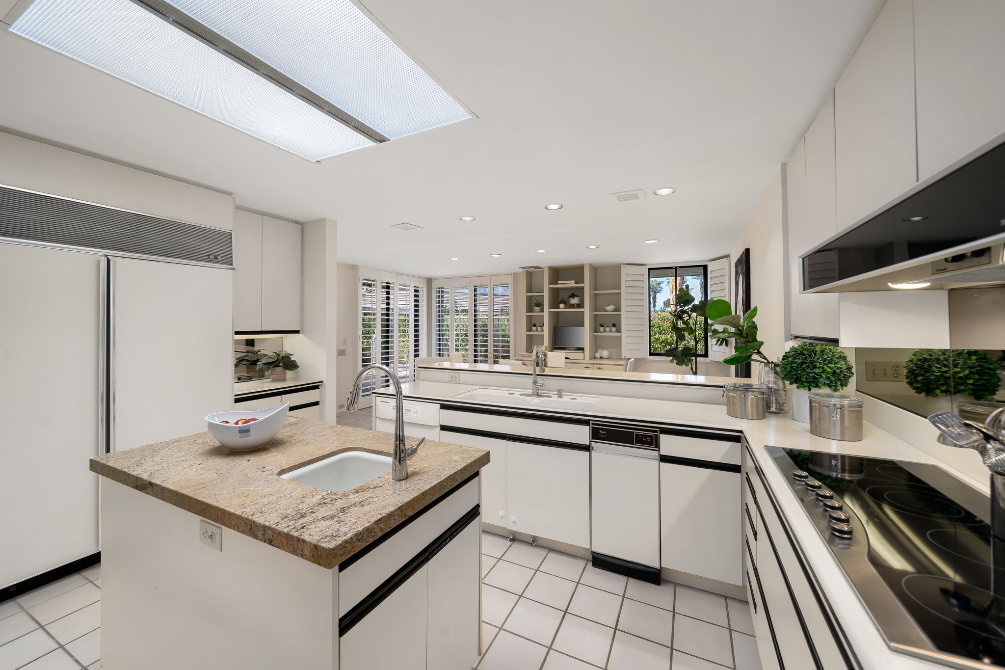 1 Camelot Ct, Rancho Mirage, CA 92270, US Photo 30