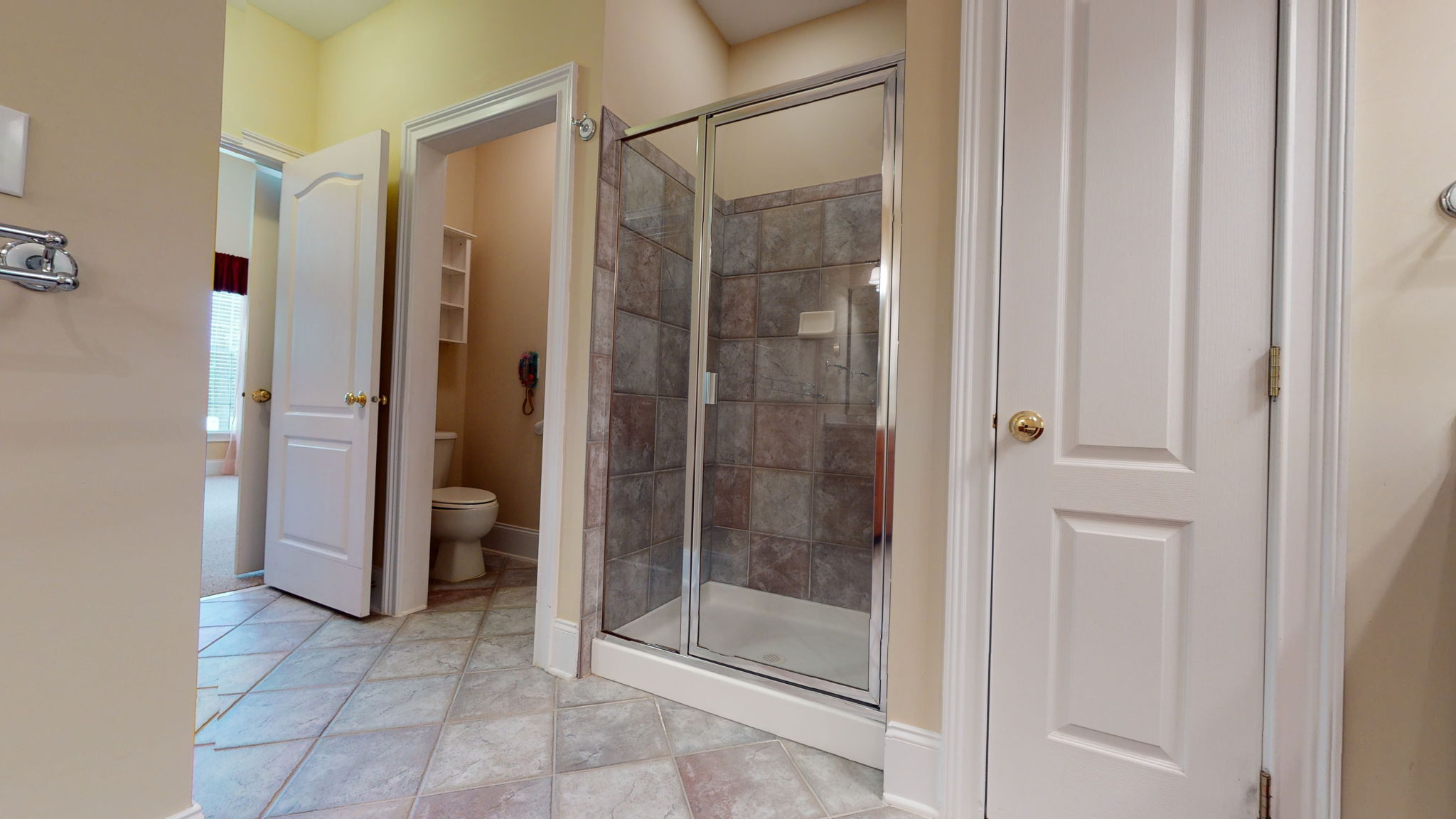 9509 Brookchase Dr, Raleigh, NC 27617, USA Photo 41