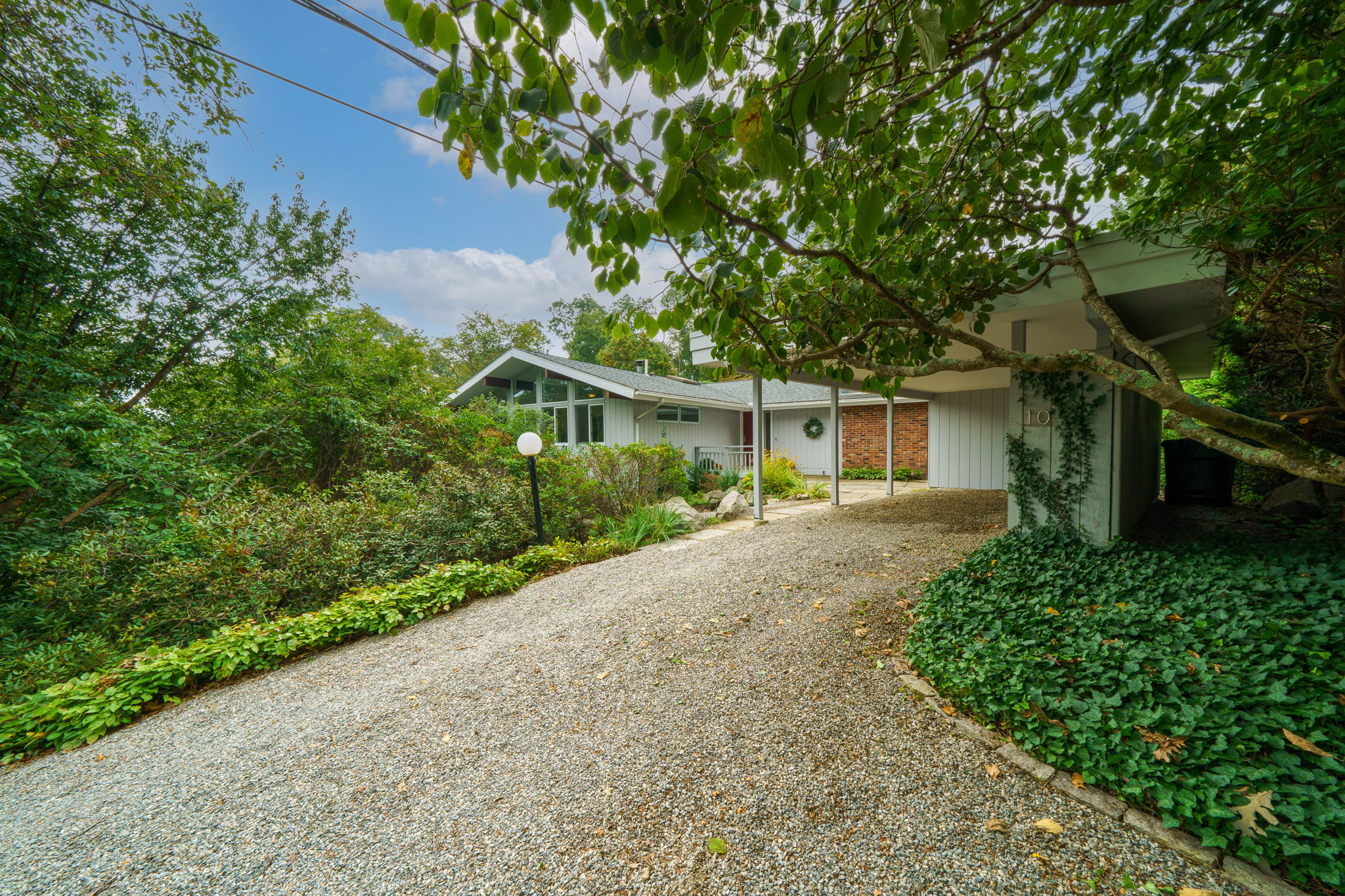 10 Dunbar Rd, Quaker Hill, CT 06375, USA Photo 1