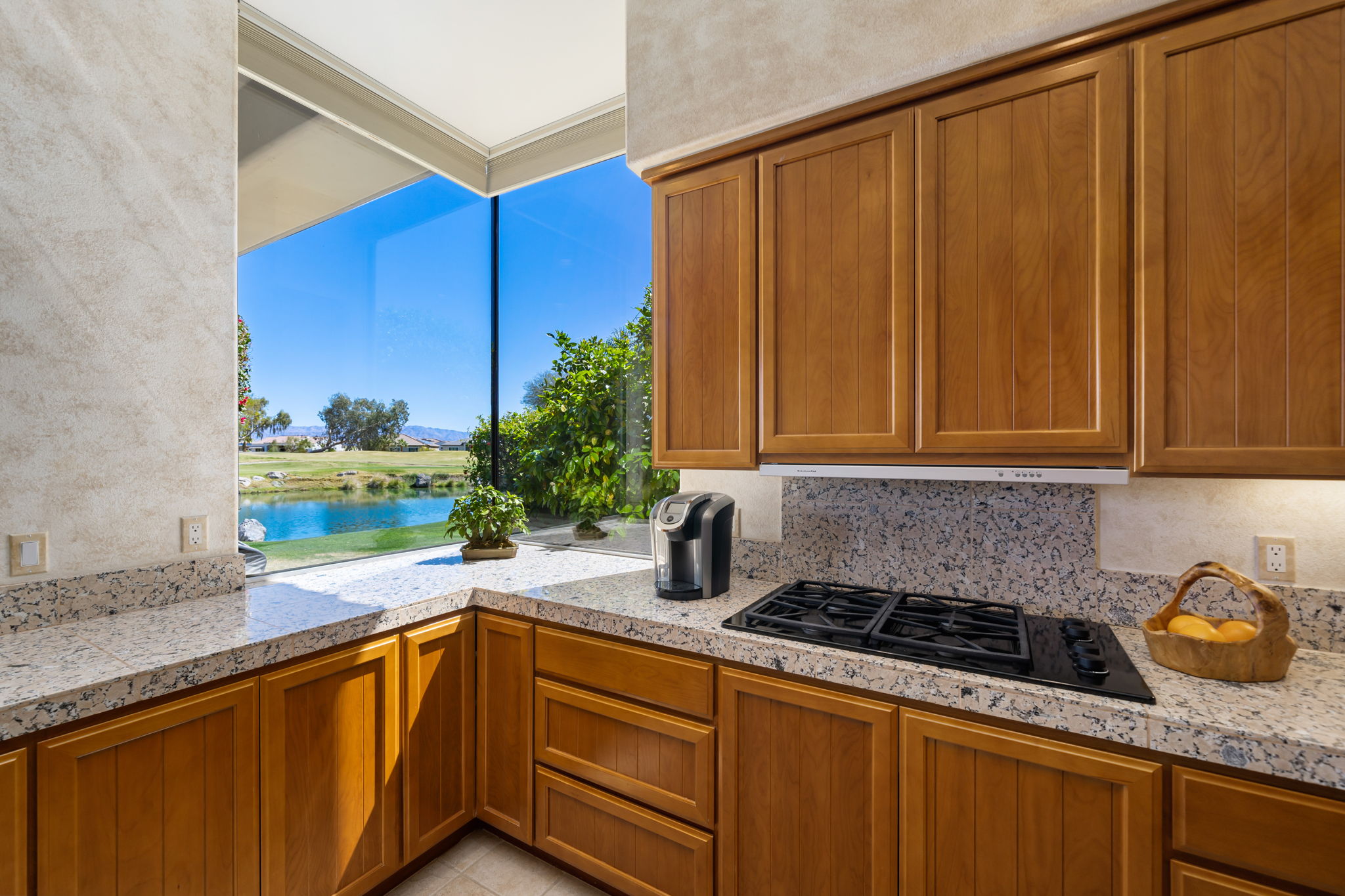 201 Loch Lomond Rd, Rancho Mirage, CA 92270, US Photo 30