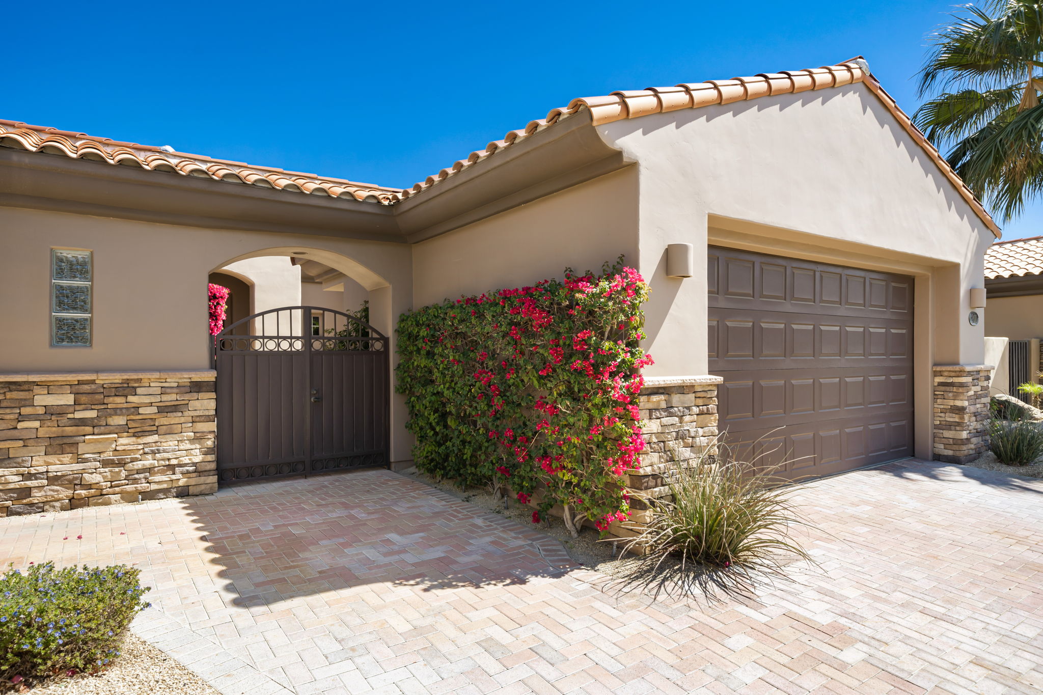 201 Loch Lomond Rd, Rancho Mirage, CA 92270, US Photo 14