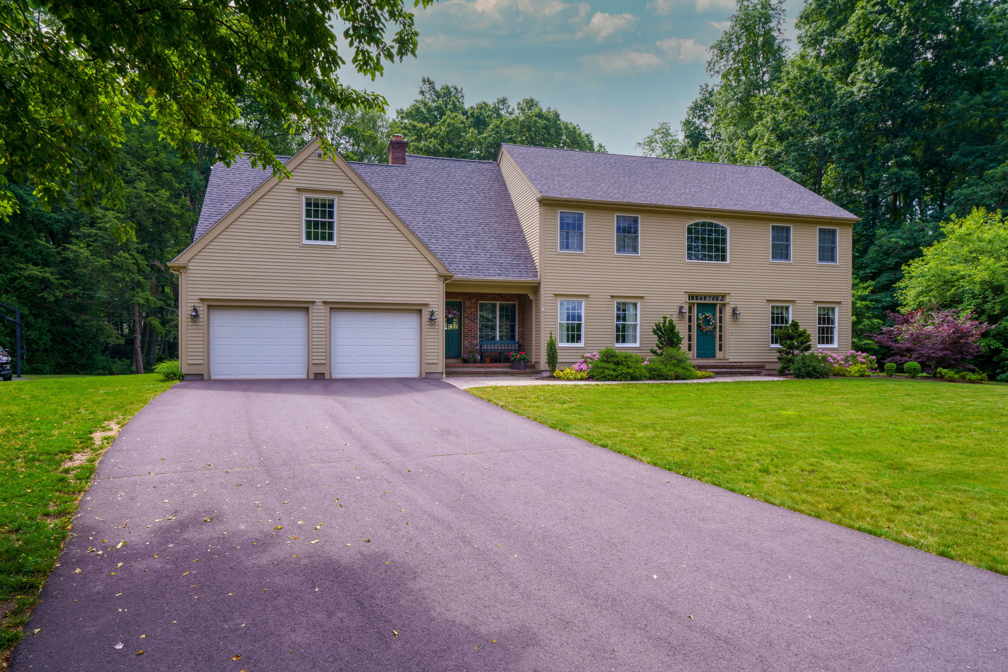  49 Ridgewood Rd, Southington, CT 06489, US
