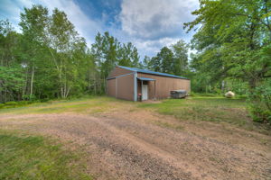 Detached Garage