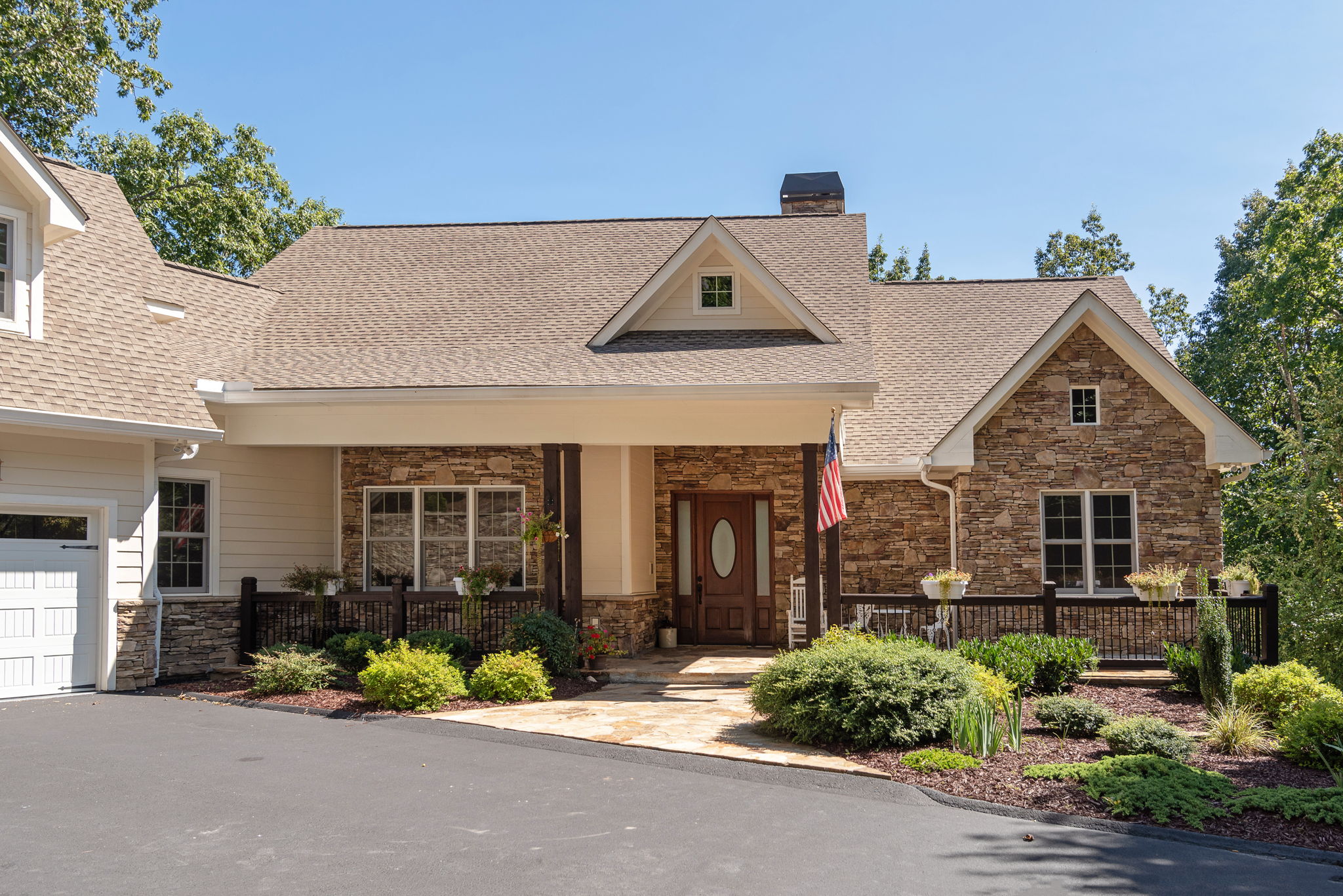 105 Ridge Ln, Flat Rock TCMPhotos, LLC