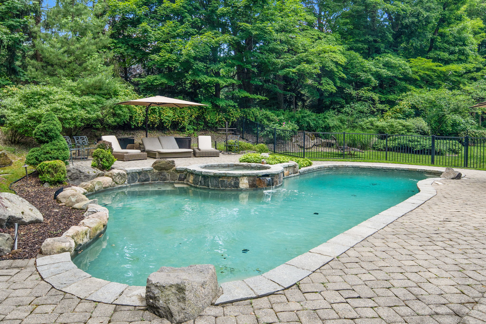 560 Frogtown Rd, New Canaan, CT 06840, US Photo 15