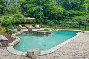 560 Frogtown Rd, New Canaan, CT 06840, US Photo 14