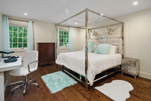 560 Frogtown Rd, New Canaan, CT 06840, US Photo 31