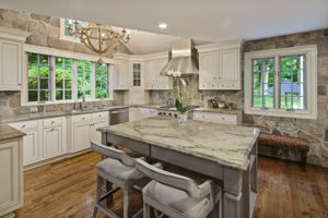 560 Frogtown Rd, New Canaan, CT 06840, US Photo 51