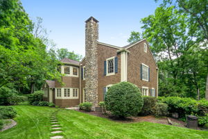 560 Frogtown Rd, New Canaan, CT 06840, US Photo 11