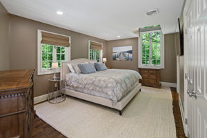 560 Frogtown Rd, New Canaan, CT 06840, US Photo 29