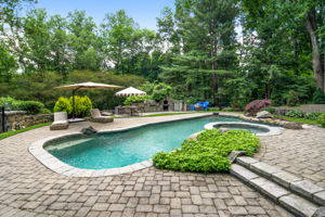 560 Frogtown Rd, New Canaan, CT 06840, US Photo 17