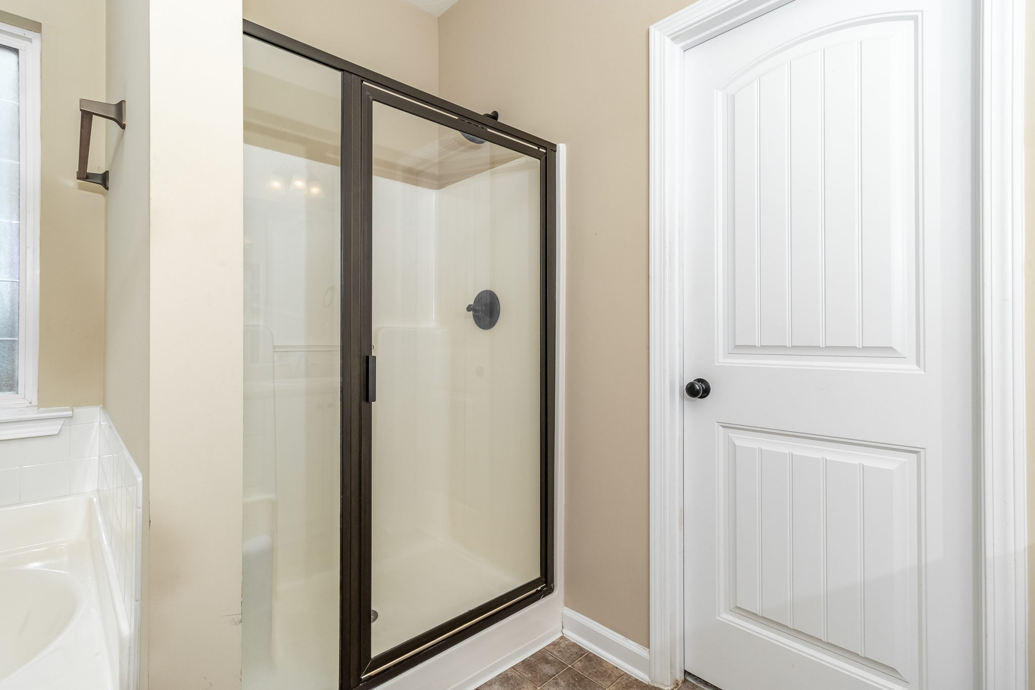 Owner's En-Suite Bath