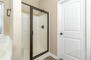 Owner's En-Suite Bath