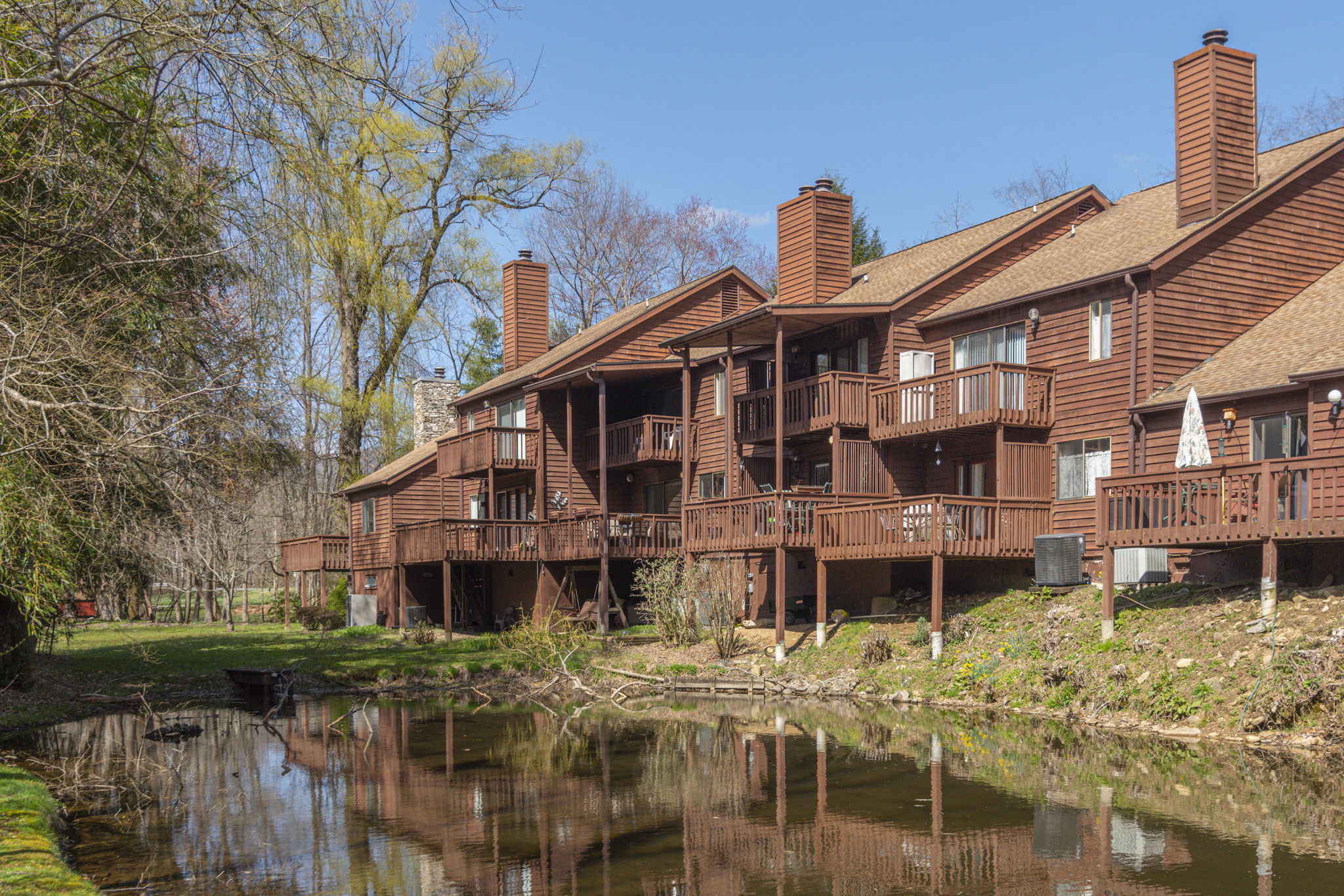30 Meadows Ln, Maggie Valley, NC 28751 TCMPhotos