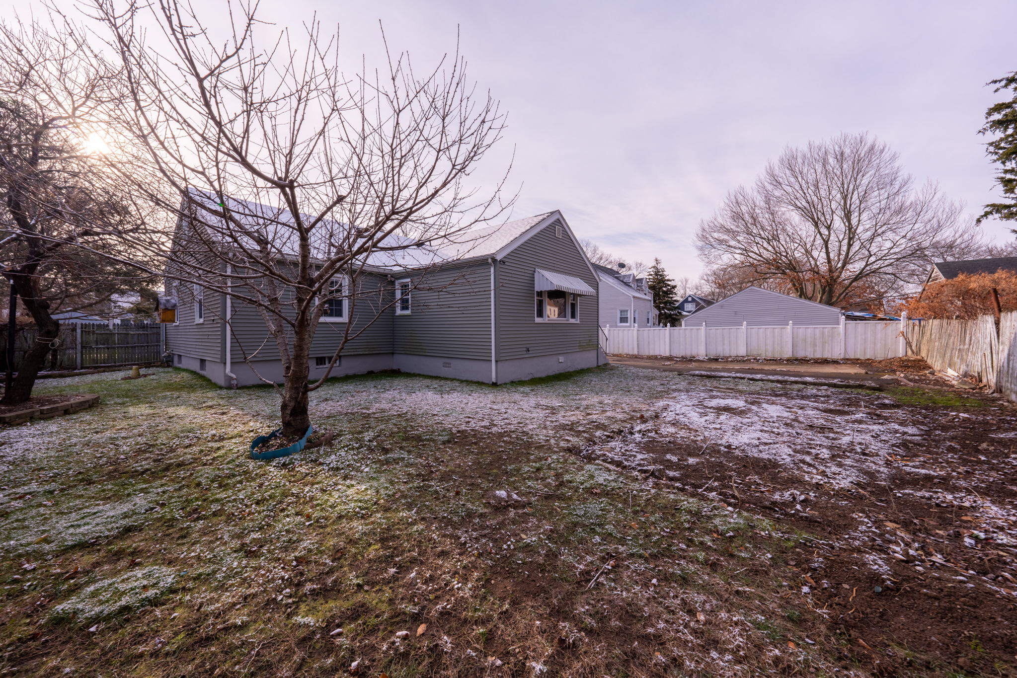 490 W Jackson Ave, Bridgeport, CT 06604, USA Photo 6