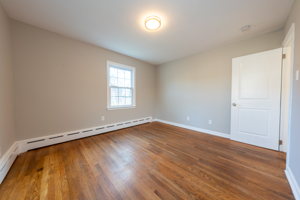 490 W Jackson Ave, Bridgeport, CT 06604, USA Photo 29