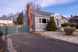 490 W Jackson Ave, Bridgeport, CT 06604, USA Photo 2