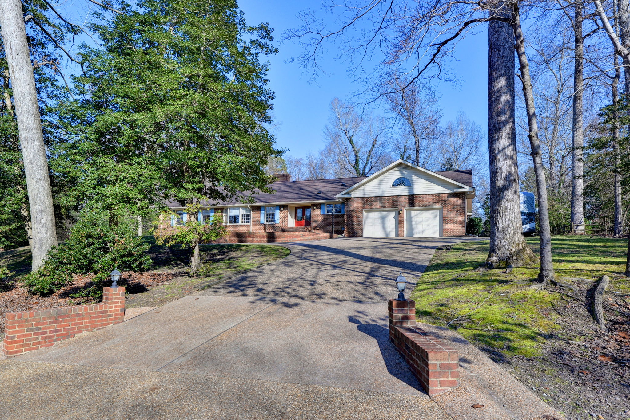 111 Dr, Williamsburg, VA 23185 Craig Davenport ARC Imaging