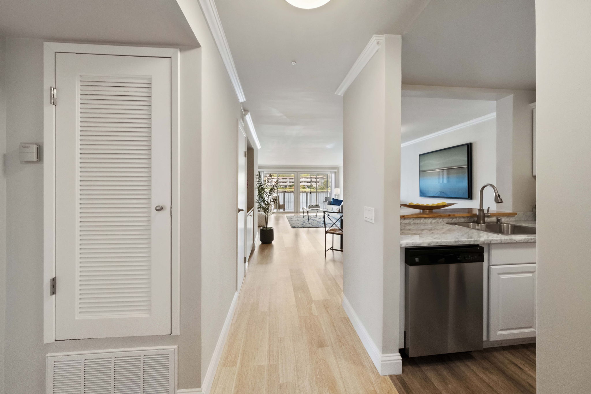 613 Larkspur Plaza Dr, Larkspur, CA 94939 INVZN Media