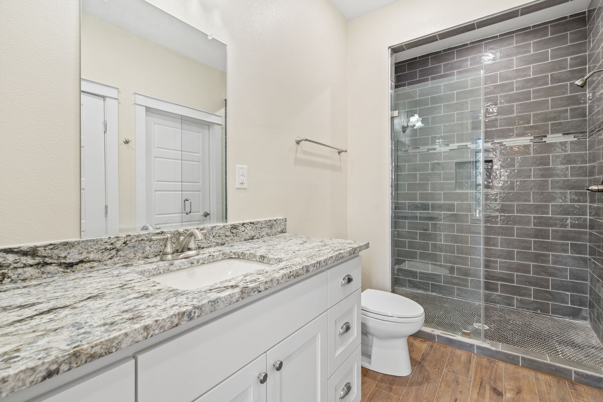 104 E 2nd St Unit 201, Taylor, TX 76574, US Photo 29