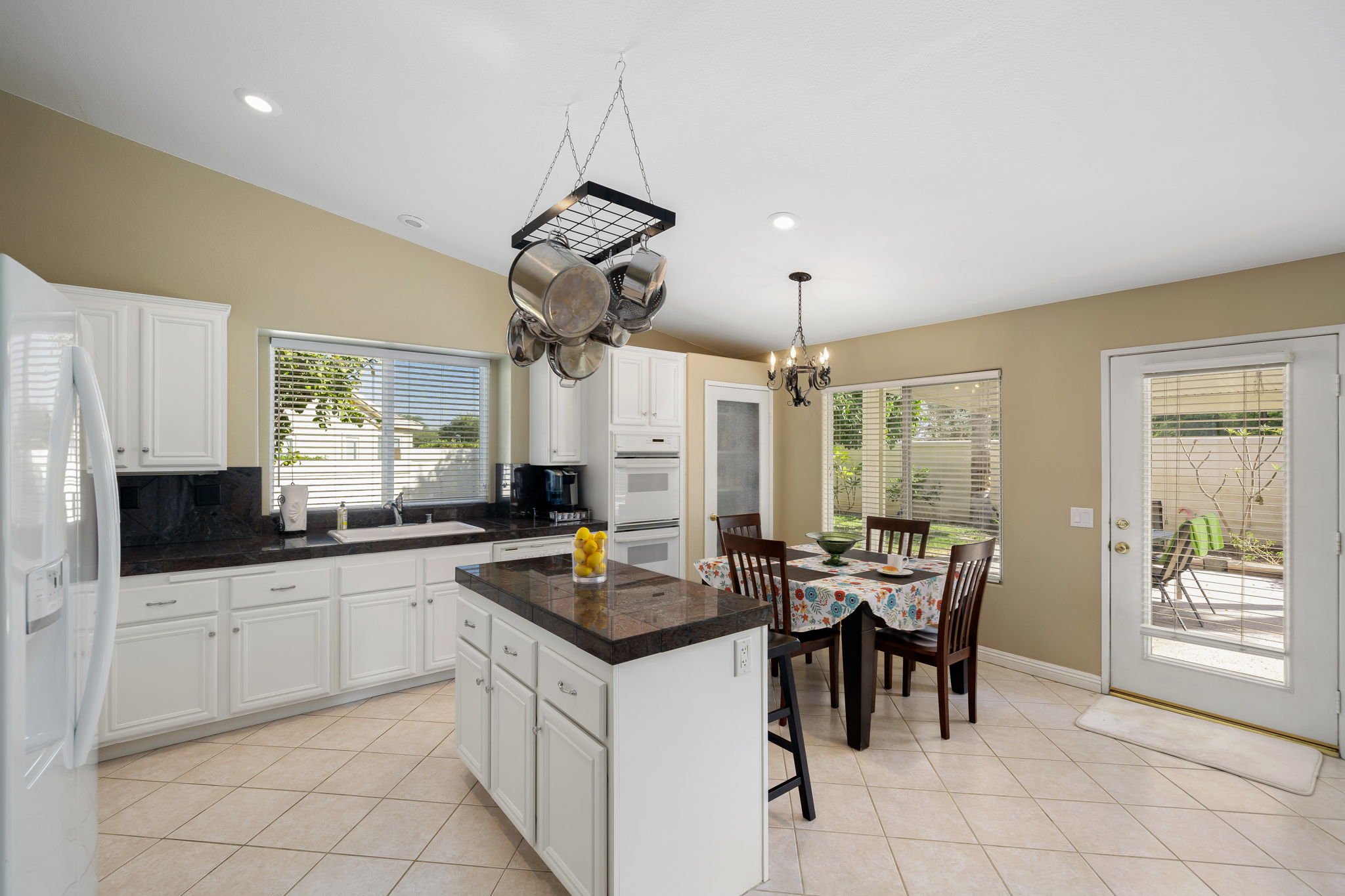 47995 Vía Nice, La Quinta, CA 92253, US Photo 15