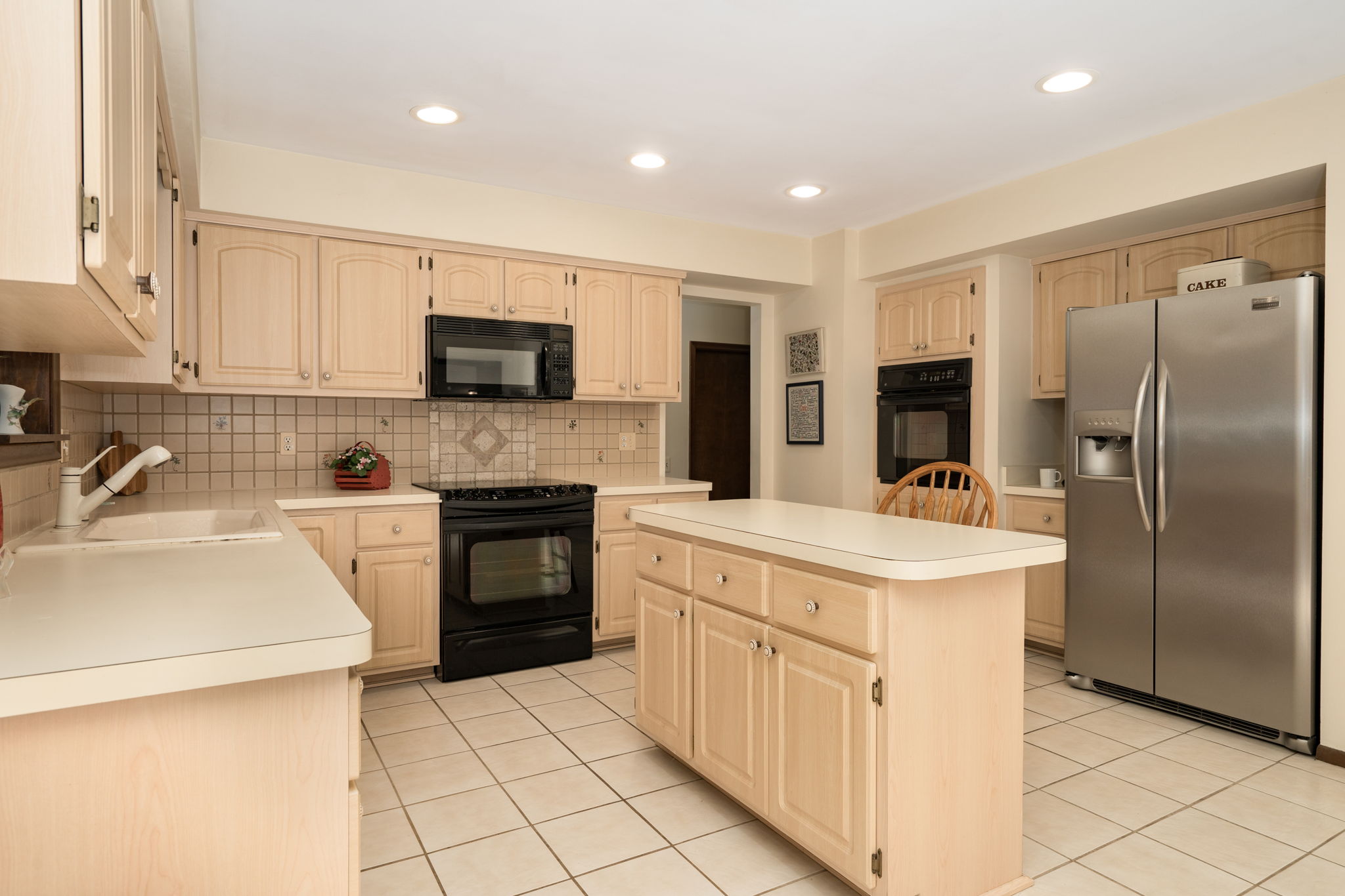 1678 Chatham Dr, Troy, MI 48084, USA Photo 16