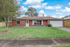 Welcome to 8210 Sailmaker Lane