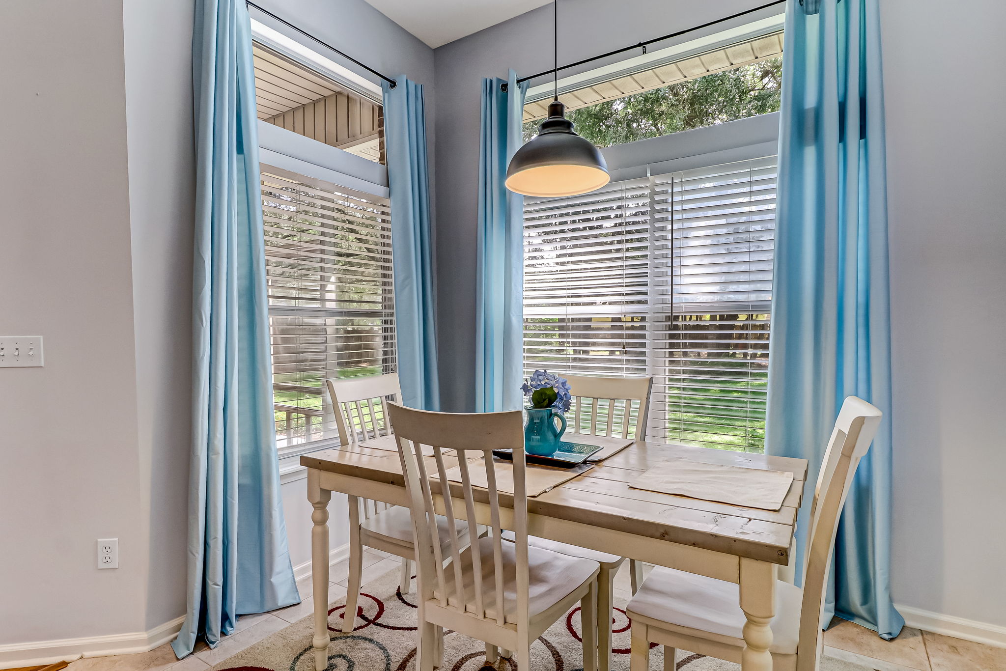 Breakfast Nook