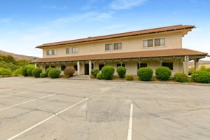 180 Cañada Larga Rd, Ventura, CA 93001, US Photo 4