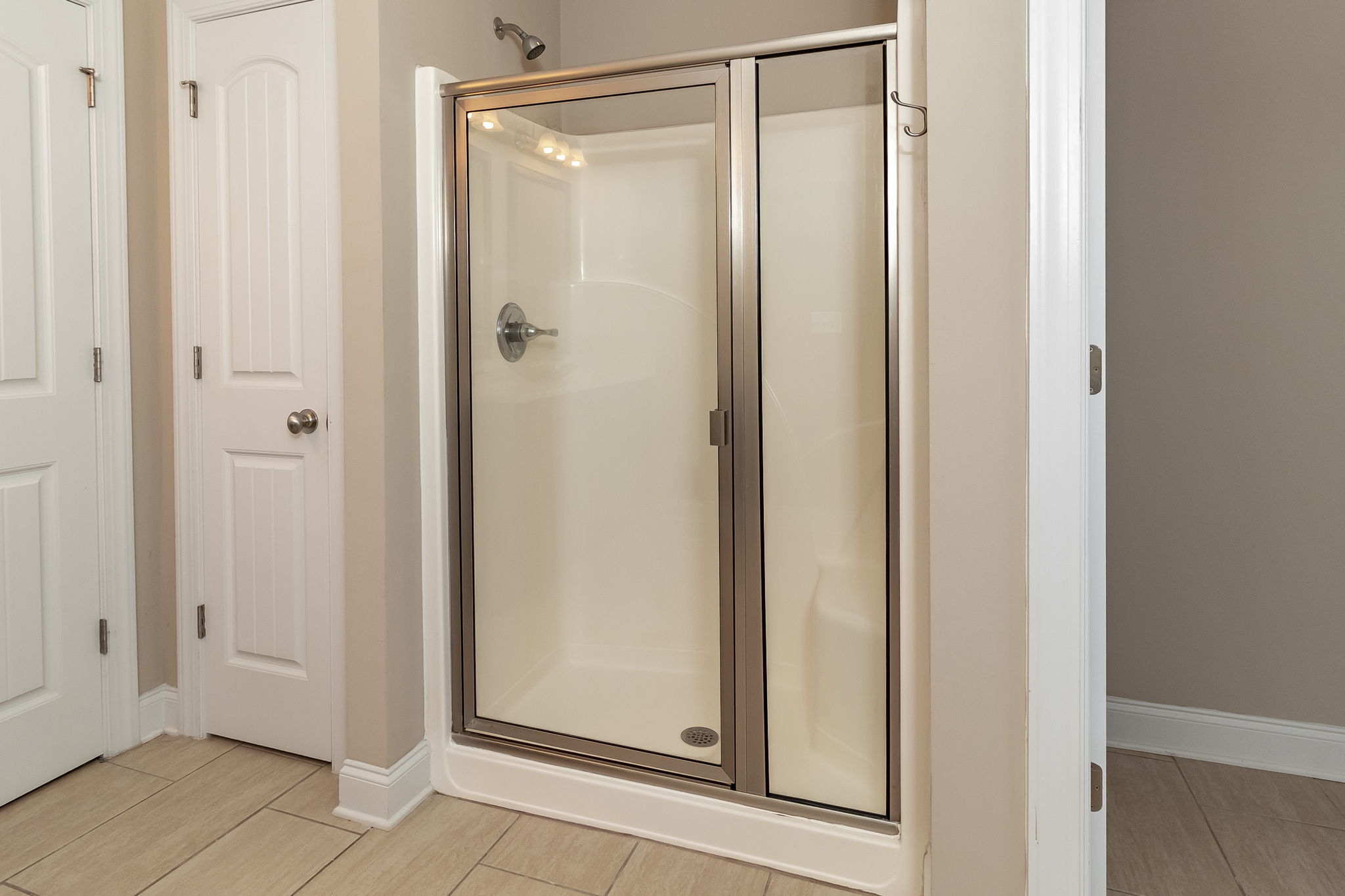 Owner's En-Suite Bath