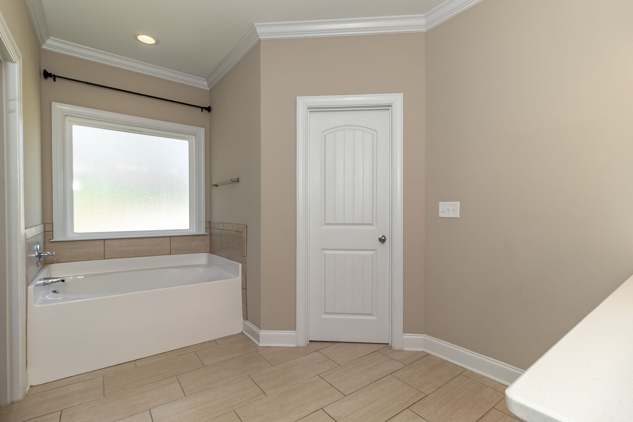 Owner's En-Suite Bath