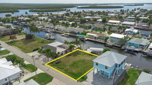 2638 Clyde St, Matlacha, FL 33993, US Photo 2