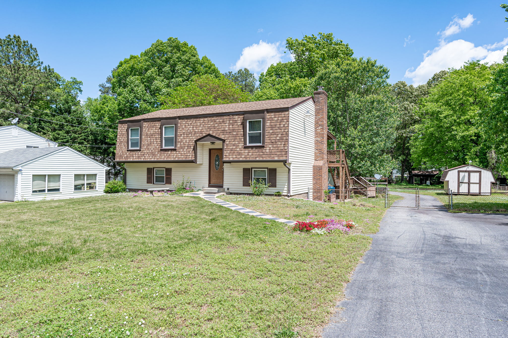 2416 Lanter Ln, Chester, VA 23836 Focal Connection