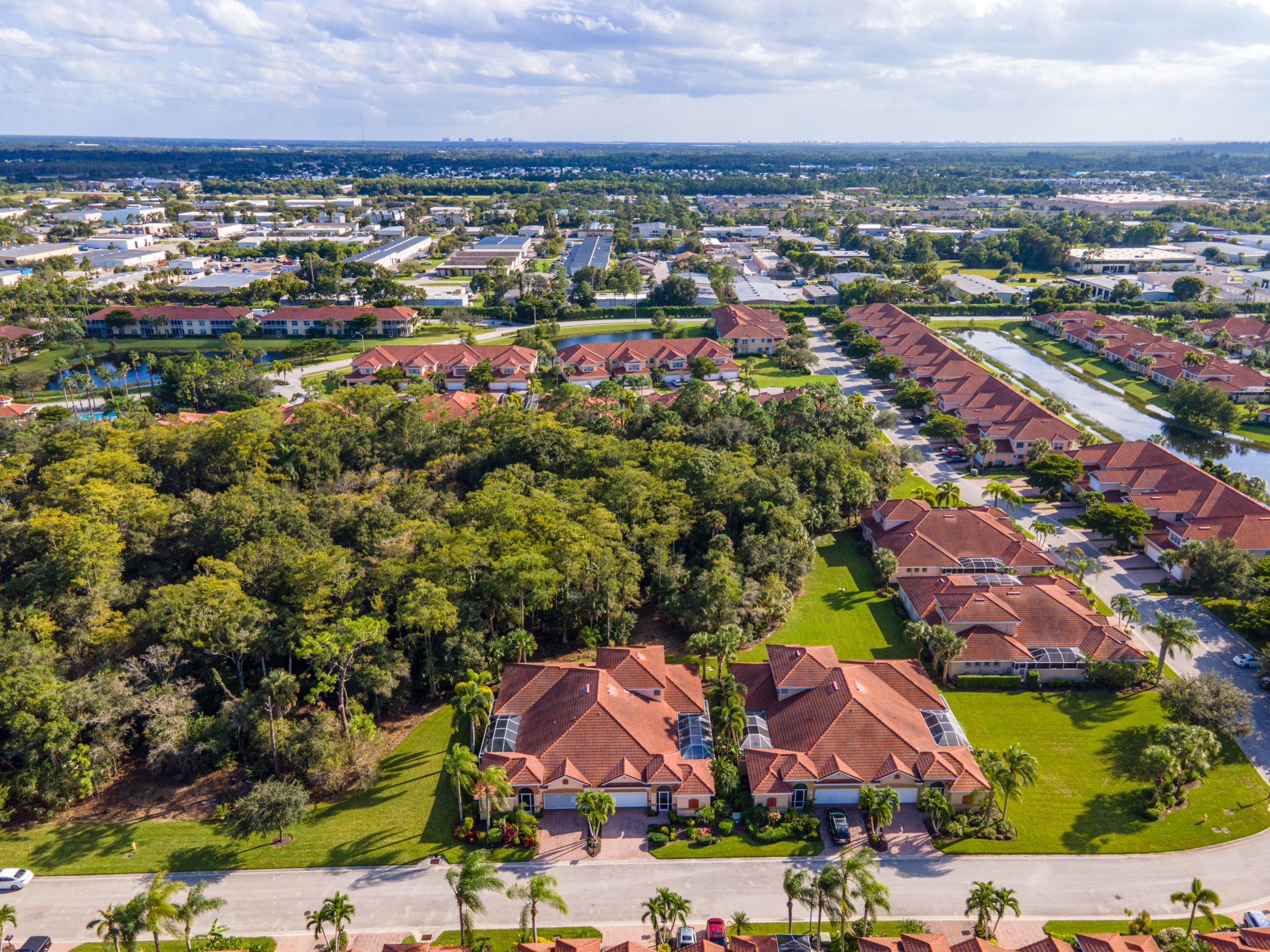 13966 Avon Park Cir, Fort Myers, FL 33912 VisualPRO Photography