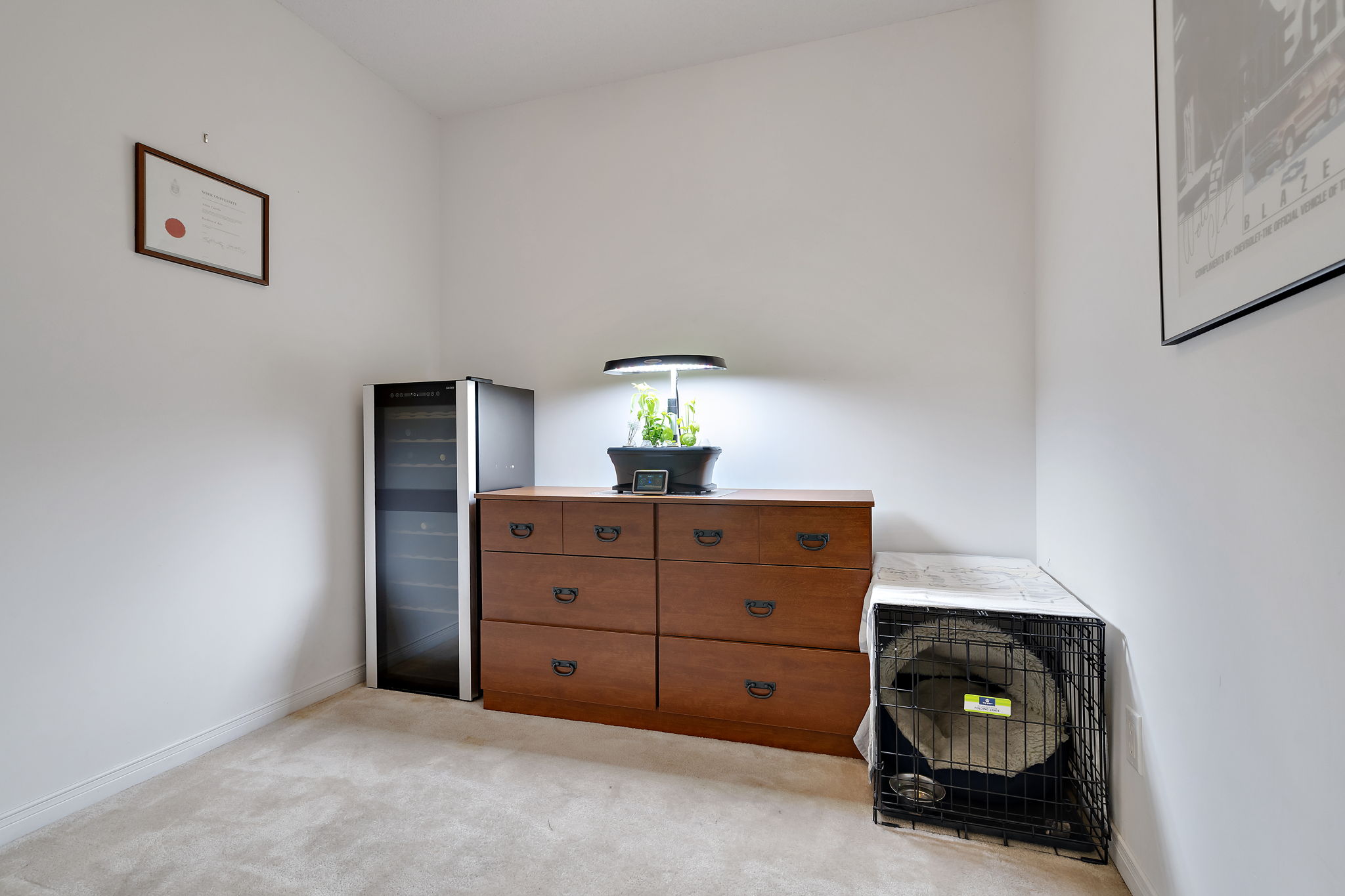 9 Michael Power Pl Unit 206, Etobicoke, ON M9A 0A5, CA Photo 4