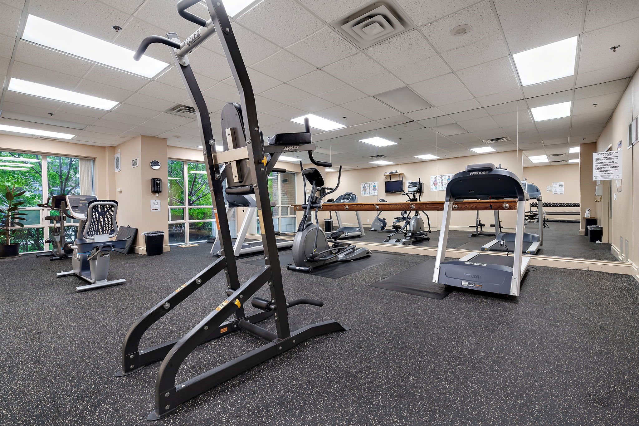 9 Michael Power Pl Unit 206, Etobicoke, ON M9A 0A5, CA Photo 24